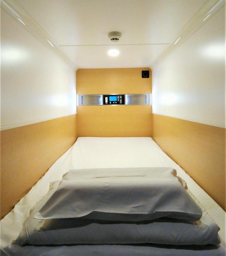 Men Only Capsule Room & Sauna, Bathhouse 男性専用サウナ&カプセル Minami Roppongi 東京都 外观 照片